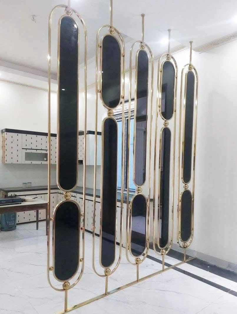 https://noithatmavang.com/Vách ngăn CNC - Mẫu 03