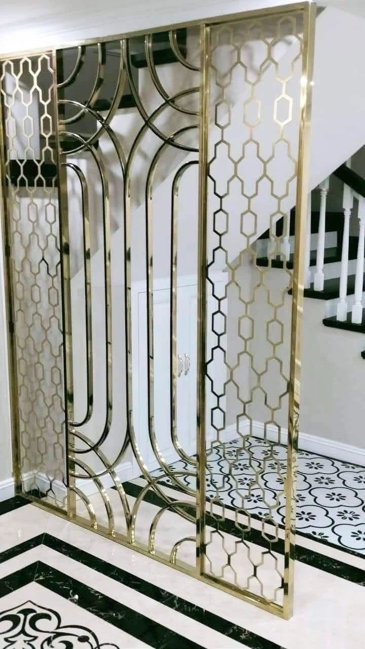 https://noithatmavang.com/Vách ngăn CNC - Mẫu 04