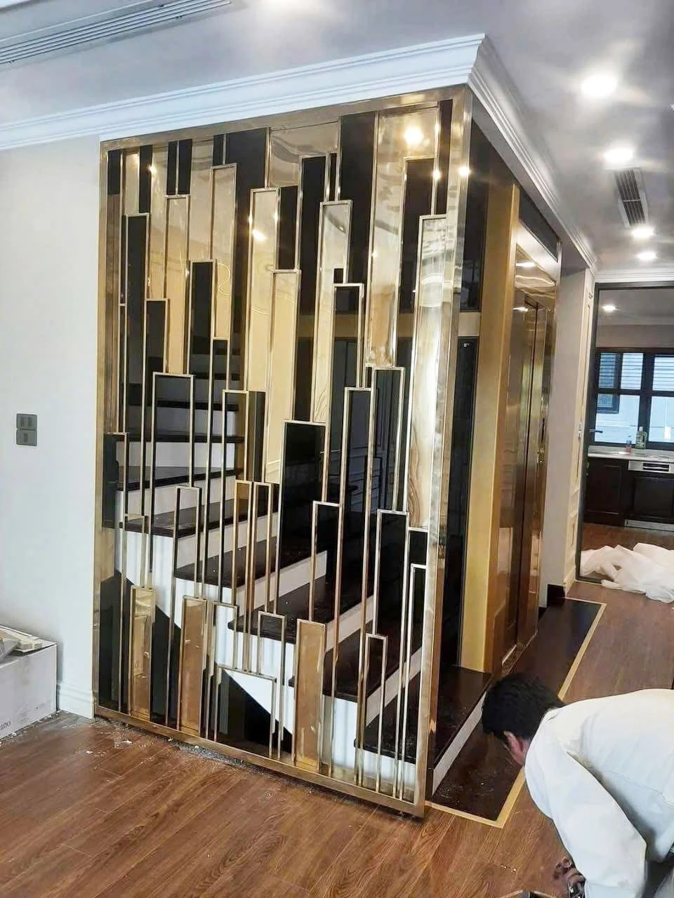 https://noithatmavang.com/Vách ngăn CNC - Mẫu 08